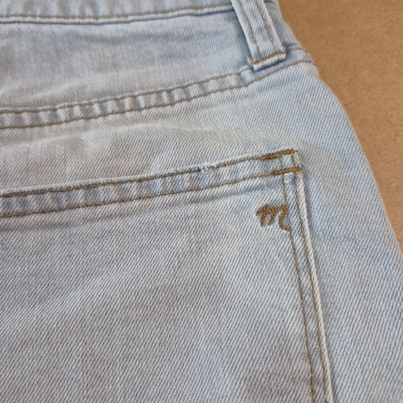 Madewell Women's Light Blue Jean Shorts with Frayed Hem - Picture 9 of 11